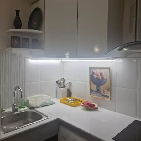 Apartment Superbe 20m2 *